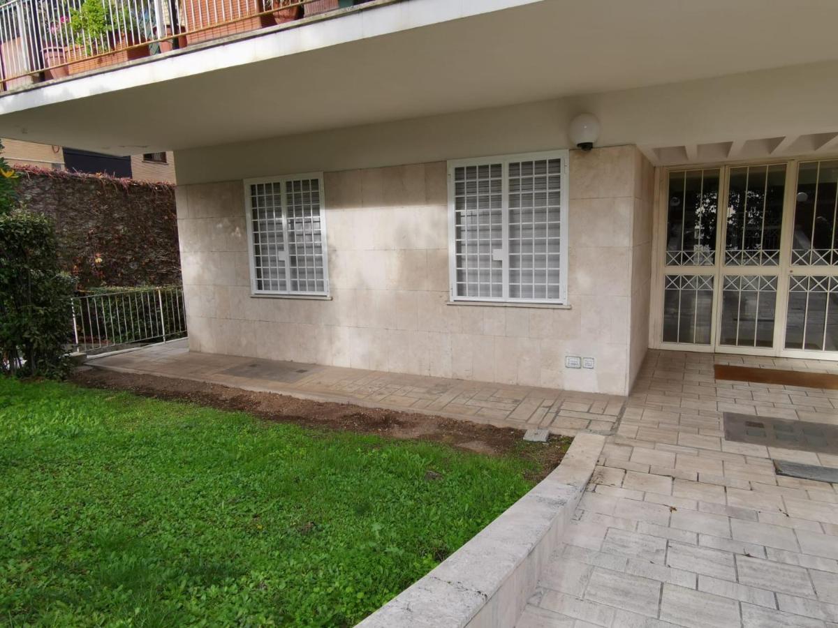 Domus B Corso Francia Apartment Рим Екстериор снимка