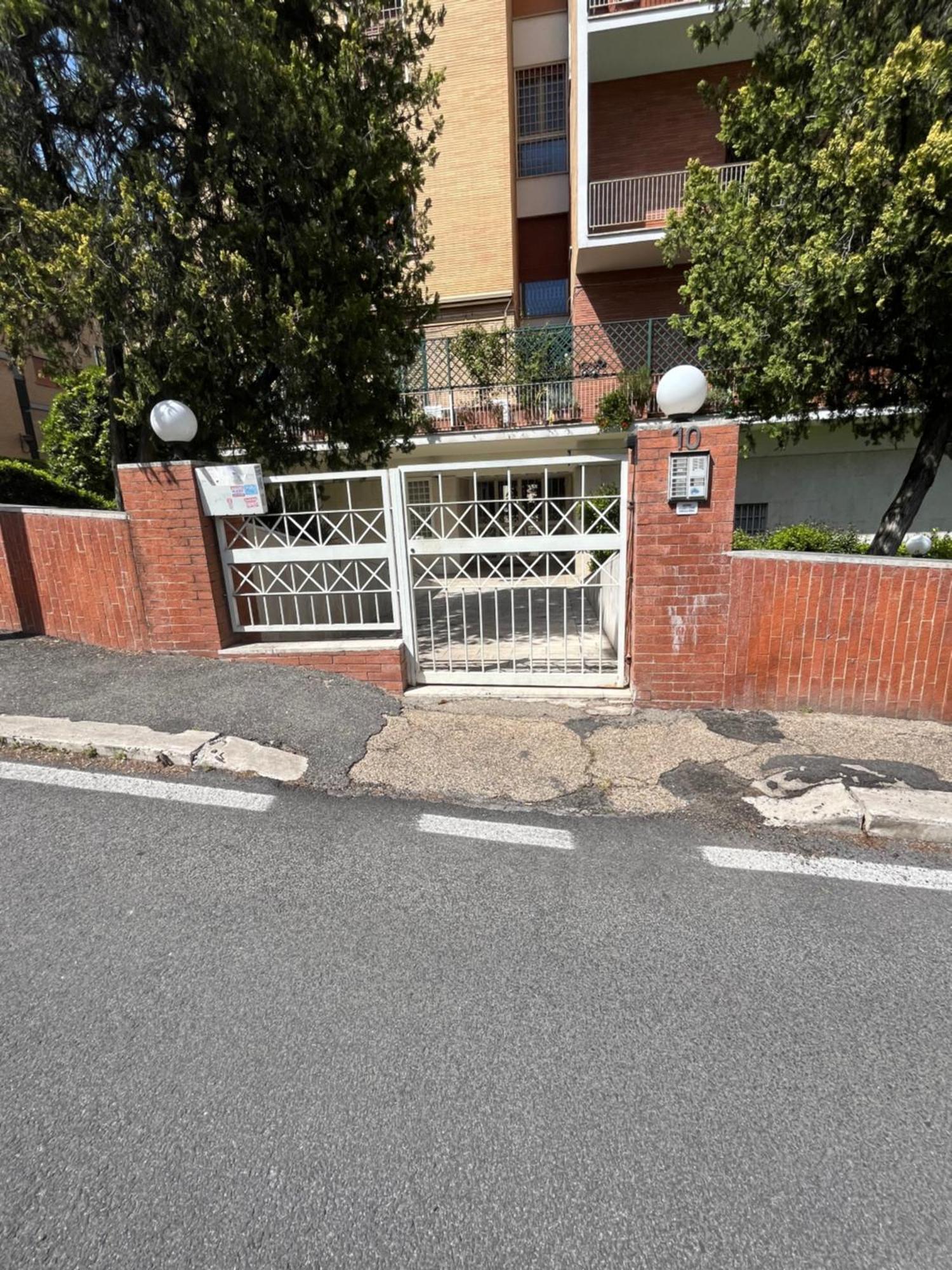 Domus B Corso Francia Apartment Рим Екстериор снимка